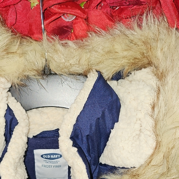 Old Navy Girl's Navy Fleece Quilted Jacket with Faux Fur Hood Size XLarge (14) - Picture 4 of 9